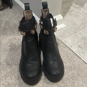 Steve Madden Black and Gold Chelsea Ankle Boots with Buckle
